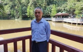 周轶峰以诗为媒 以技铸剑的强军叙事——纪念改革开放47年百业先锋故事系列