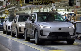 沃尔沃全新XC70正式量产下线，8月27日即将开启预售