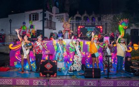 圣安东尼奥“亡灵节”全美庆典盛大启幕 自然奇观与文化遗产交相辉映